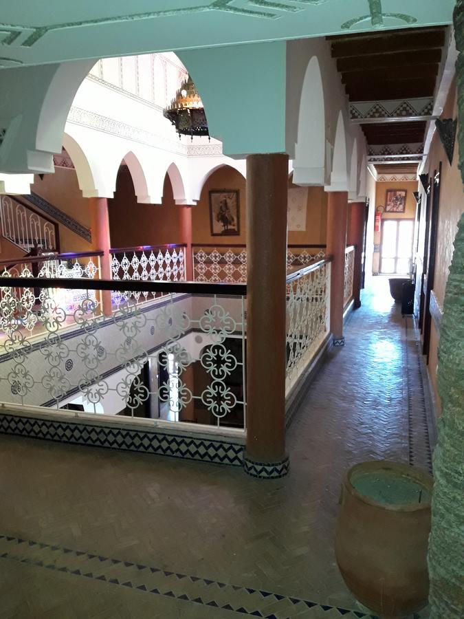 תפראוט Hotel Salama Ste Sal- Ama Sud Sarl Au מראה חיצוני תמונה